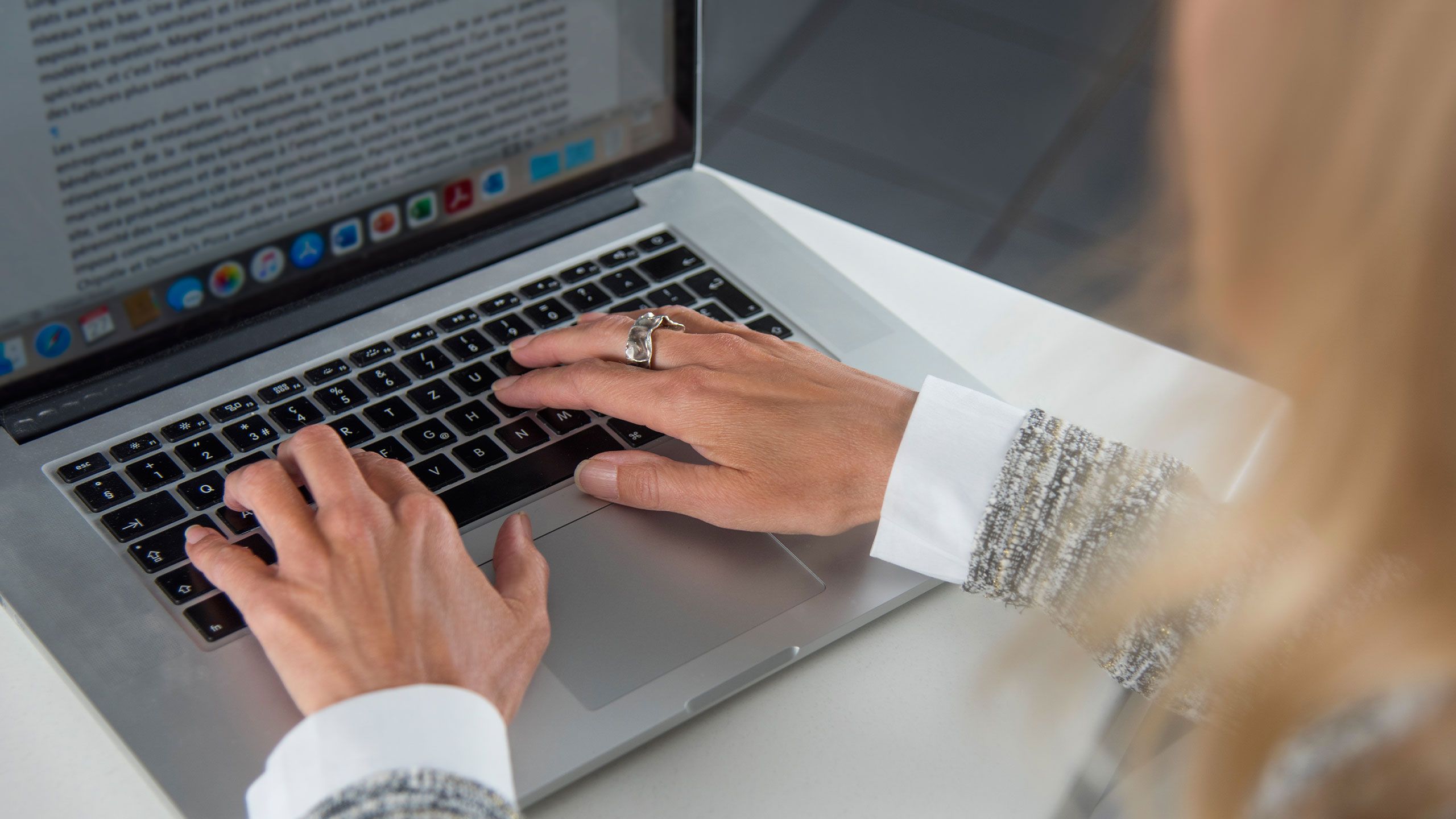 Finexpression | Vous souhaitez développer des publications économico-financières pour diffuser vos analyses et opinions ?  